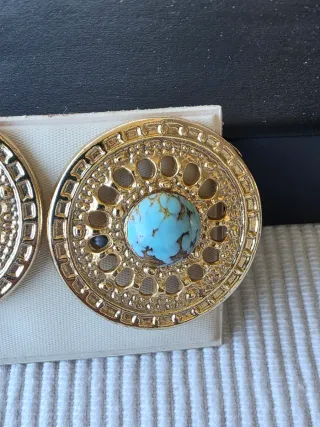 Pendientes bisutería dorados con turquesa 3.5cm
