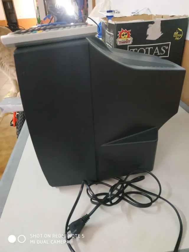 TV Sharp Antigua + TDT