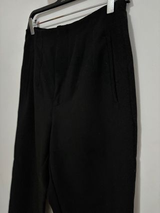 Pantalón pinza Stradivarius negro