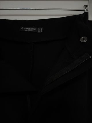 Pantalón pinza Stradivarius negro
