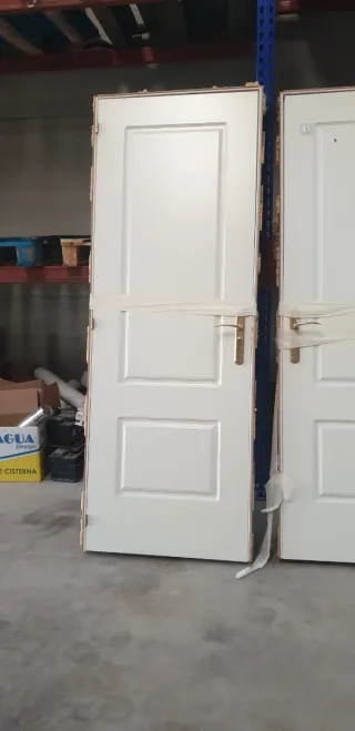 Puertas blancas interiores