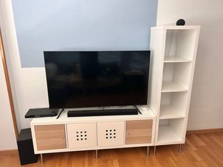 Estantería KALLAX con patas, cajones y puertas
