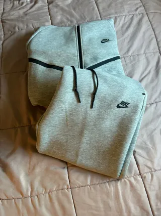 Chándal Nike Tech Gris