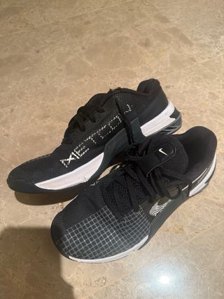 Zapatillas Nike Metcon 8 Unisex Talla 40.5
