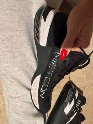 Zapatillas Nike Metcon 8 Unisex Talla 40.5
