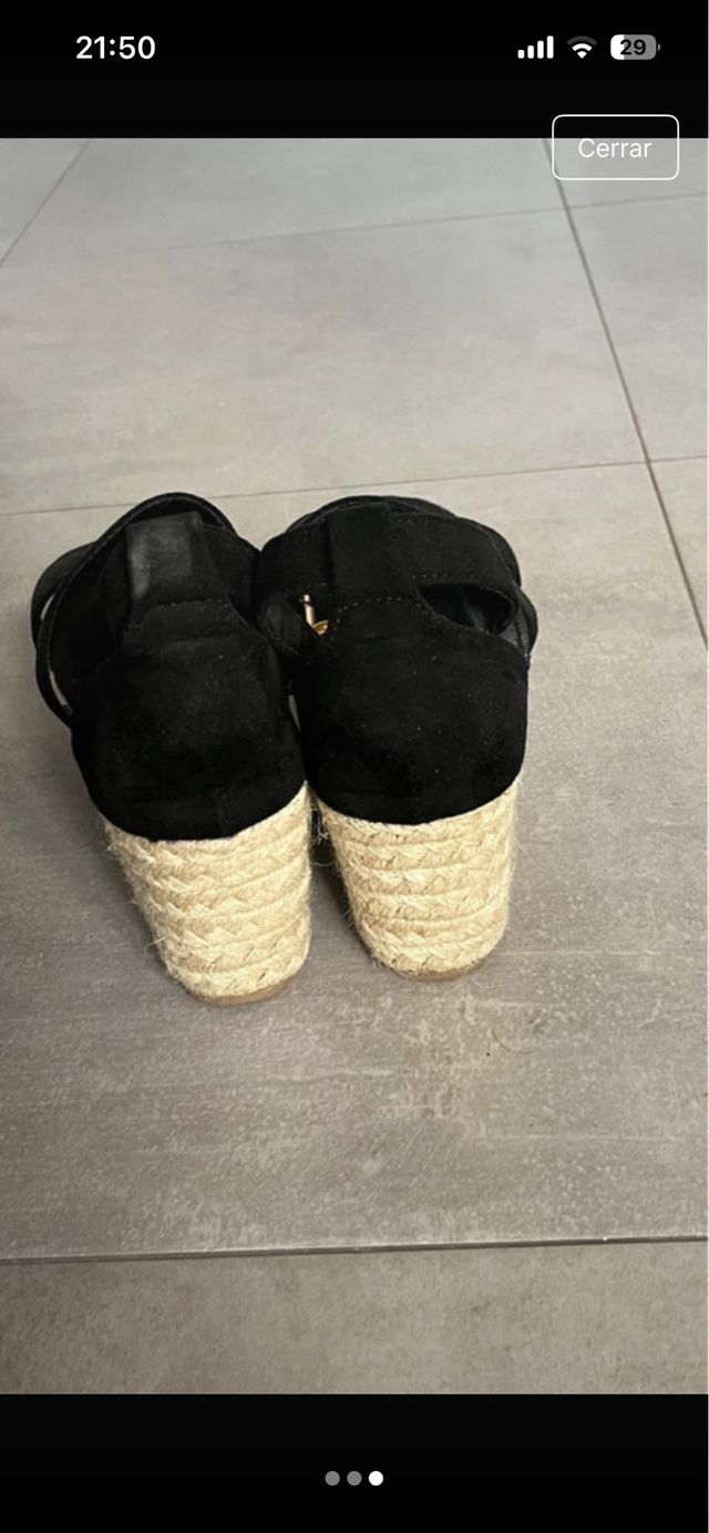 Sandalias negras cuña esparto