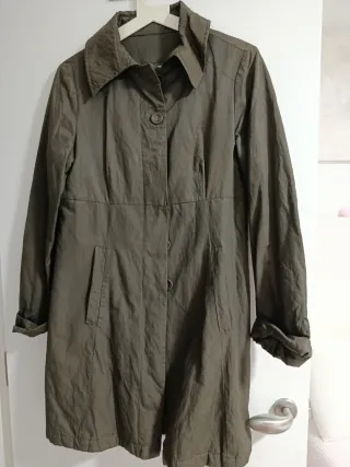 Gabardina verde talla M