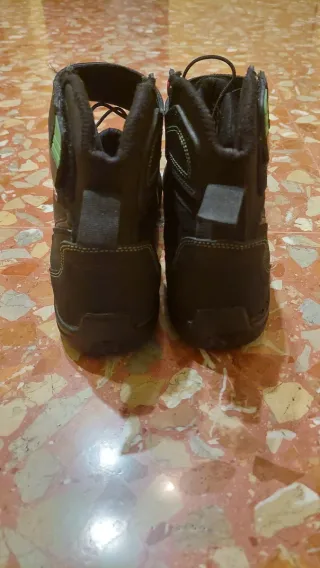 Botines Kawasaki Nantes MC Hombre Negras
