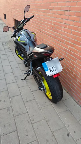 YAMAHA MT-07 (A2)