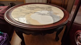 Mesa de centro de mármol y madera