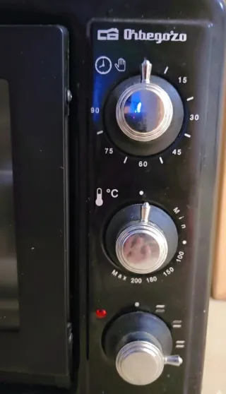 Horno sobremesa casi nuevo

39L