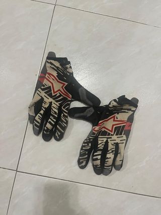 Se vende equipación para moto o quad