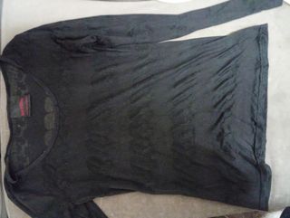 Camisa negra transpare blusa cuadros y blusa azul