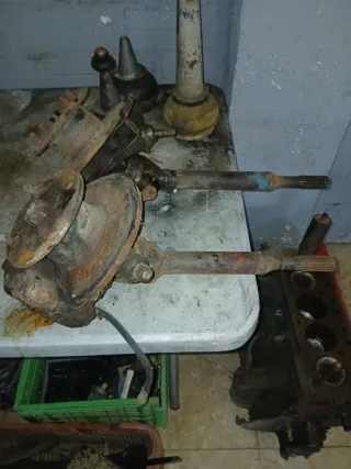 Frenos de disco Austin 1300 con mangueta y palier
