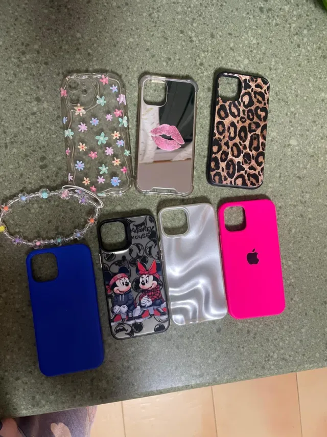 iPhone 12 mini bianco. 