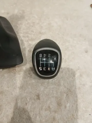 Pomo y funda cambio Hyundai Bayon