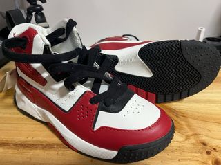 Zapatillas Zara niño T.35