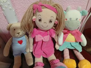 Lote peluches y muñecas Barriguitas