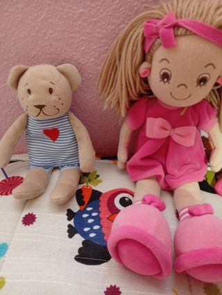 Lote peluches y muñecas Barriguitas