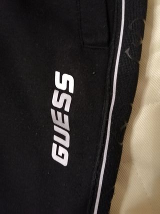 Pantalón chándal Guess negro