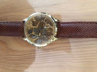 Reloj Akribos XXIV Mecánico Piel Dorado