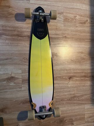 Patinete de madera