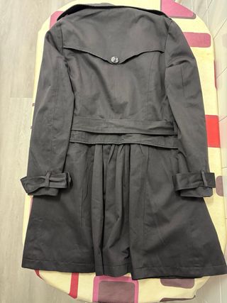 Gabardina negra  de mujer 