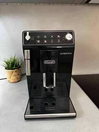 .
Cafetera DeLonghi Auténtica
