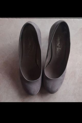 Scarpe Décolleté con Tacco Largo, ottime condizion