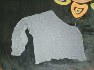 Top gris brillante talla única