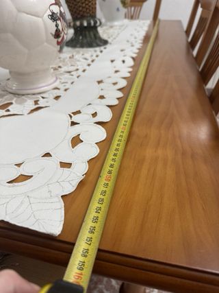 Mesa de comedor de madera
