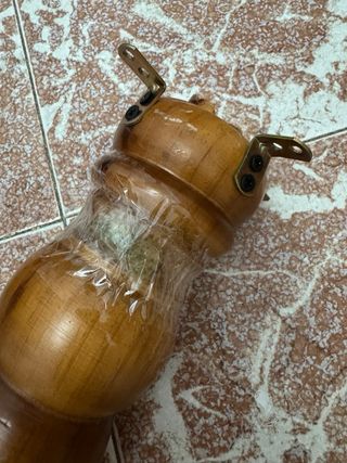Mesa de comedor de madera