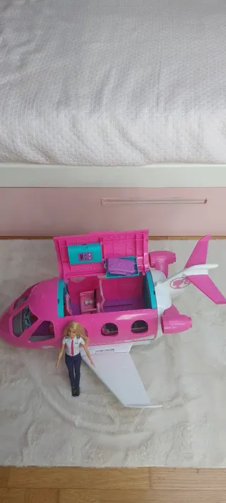Avión Barbie y Muñeca Piloto