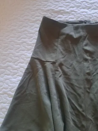 Minigonna verde oliva Reserved nuova