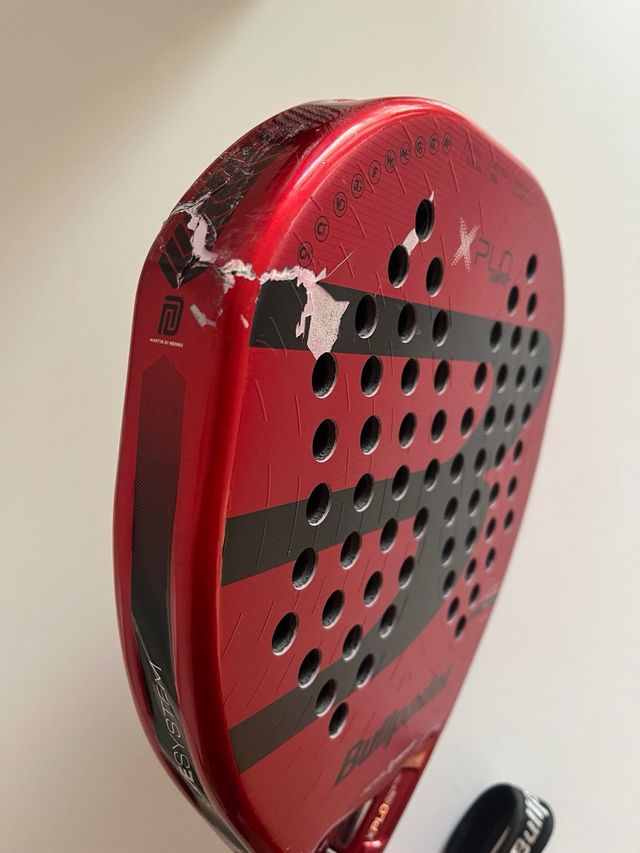 Pala de pádel Bullpadel XPLo