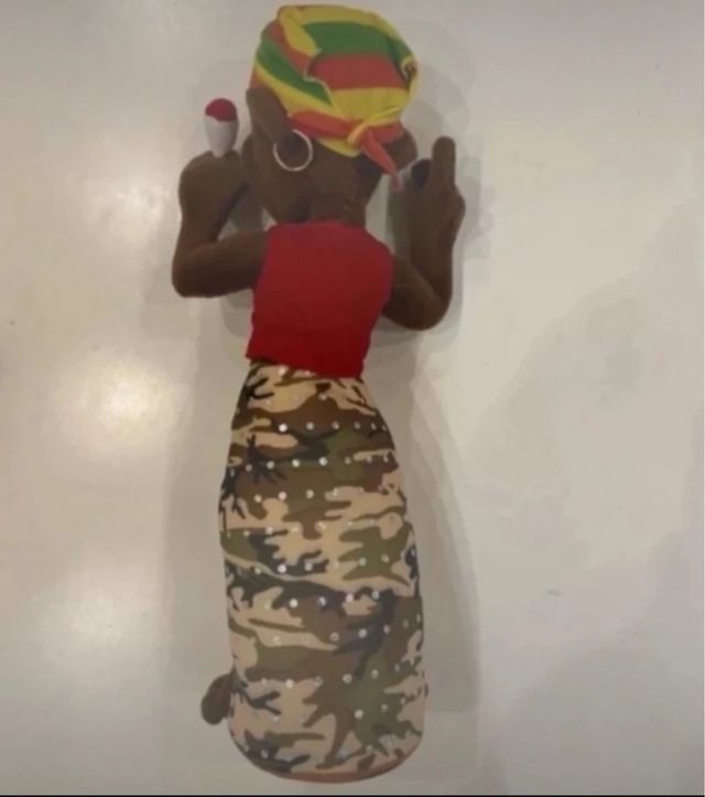 Muñeco Jamaicano con Sonido y Movimiento
