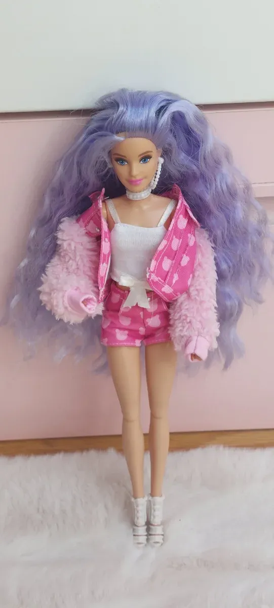 Barbie Fashion Doll Pelo Morado