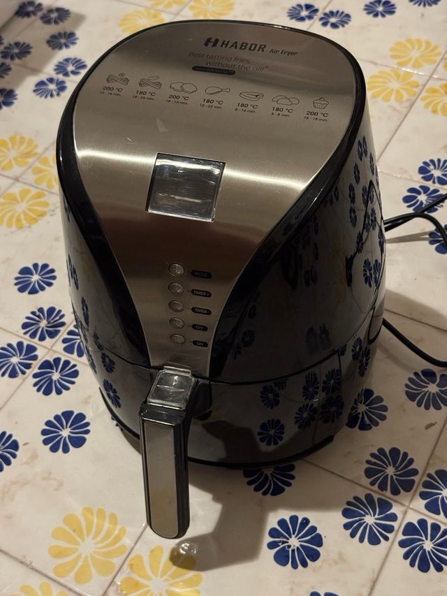 Friggitrice ad aria calda