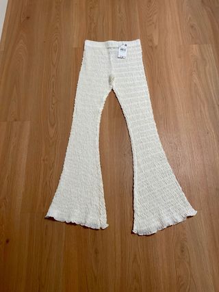 Pantalón acampanado Mango