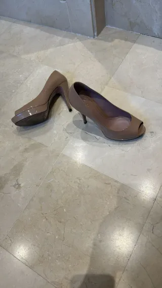 Zapatos Gucci Charol Nude T. 39.5 Originales