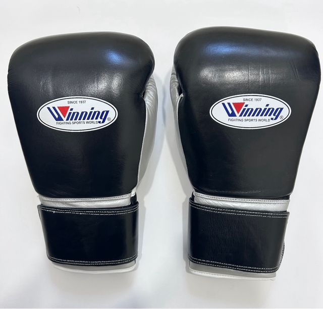 Guantes Boxeo Winning Negros y Plata