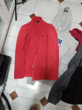 Lote Ropa Hombre: Sudadera Roja y Gris