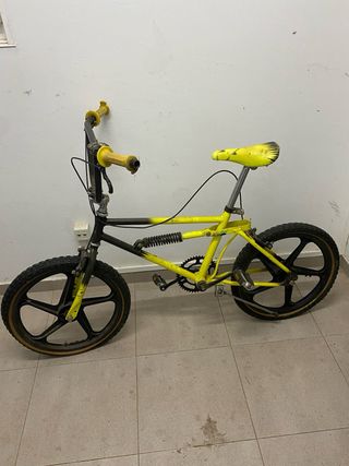 Bici Akimoto KM4 Amarilla