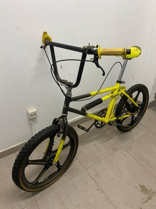 Bici Akimoto KM4 Amarilla