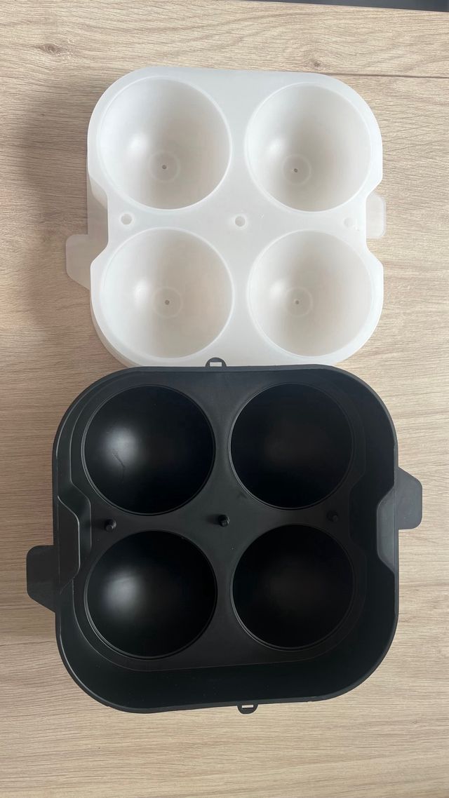 Hielera Grandes Bolas