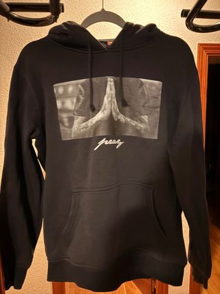 Sudadera Negra Pray