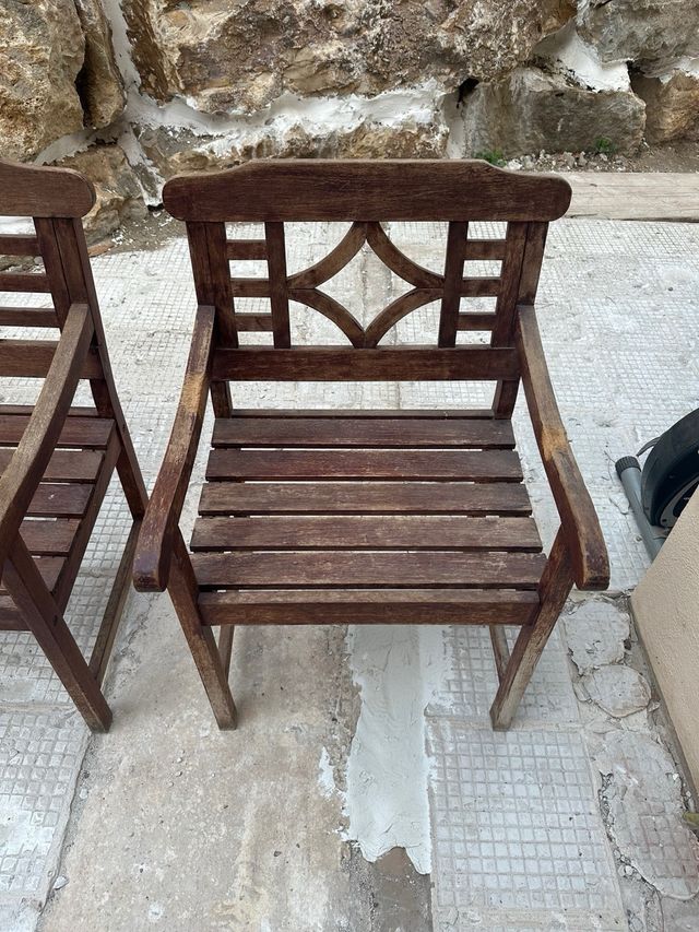 Conjunto Teka Exterior: Mesa, Banco y 2 Sillones