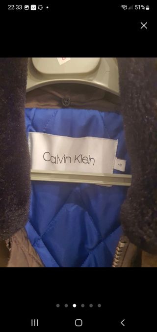 Cazadora Calvin Klein Marrón con Cuello Negro