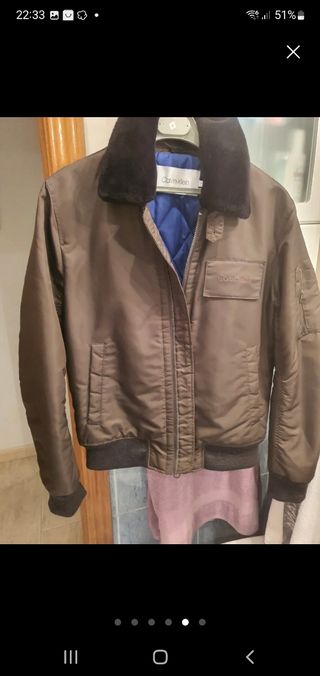 Cazadora Calvin Klein Marrón con Cuello Negro