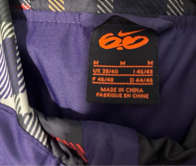 Chaqueta Nike 6.0 Gris y Morado